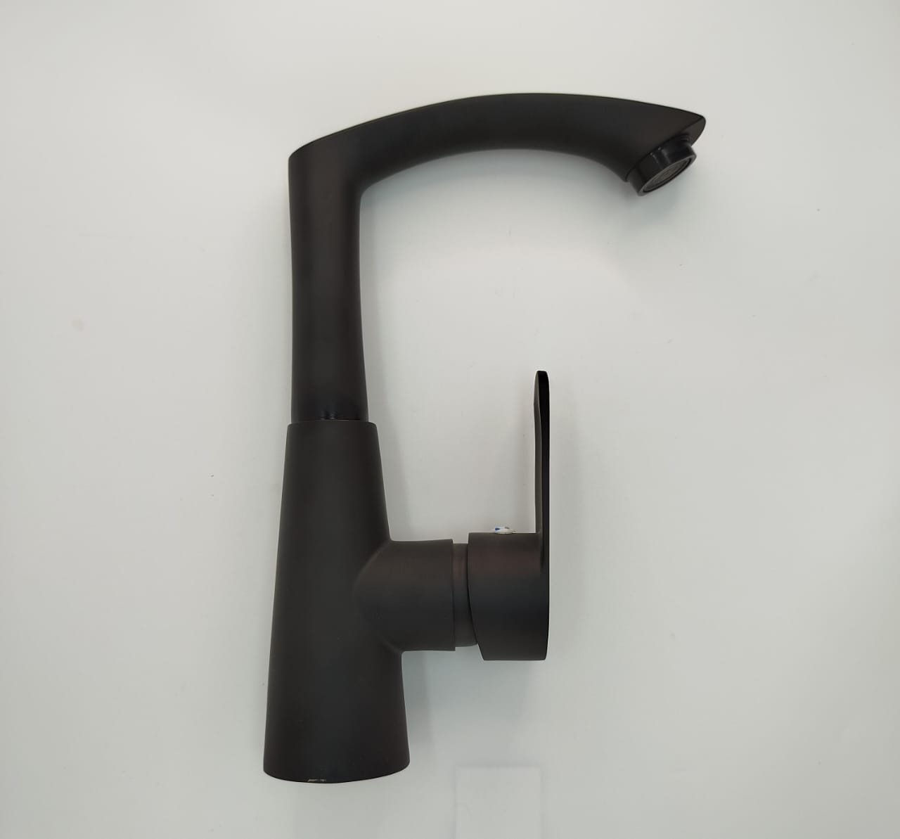 MONO MODERNA PESADA 23CM - NEGRA